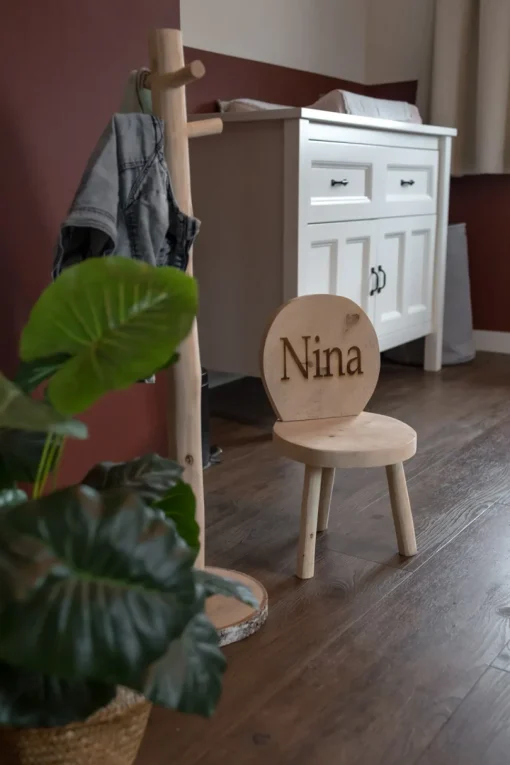 Kinderstuhl aus Holz | Milo