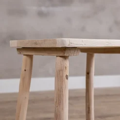 Kindertisch aus Holz klein